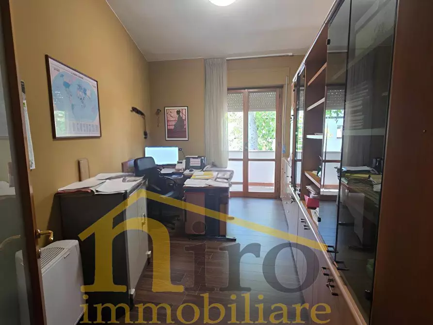 Immagine 10 di Appartamento in vendita  in Viale Pindaro 27 a Pescara