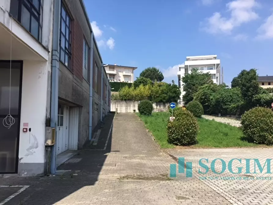Immagine 21 di Capannone industriale in vendita  in Via Torino 30 a Cantù