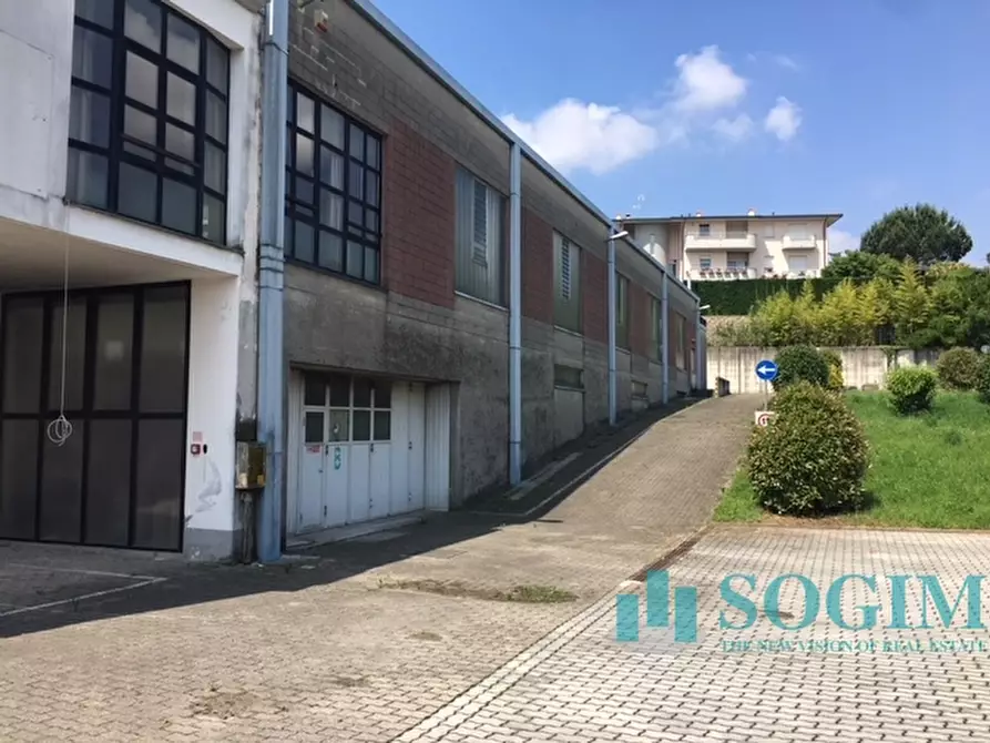 Immagine 22 di Capannone industriale in vendita  in Via Torino 30 a Cantù
