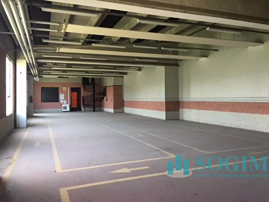 Immagine 36 di Capannone industriale in vendita  in Via Torino 30 a Cantù