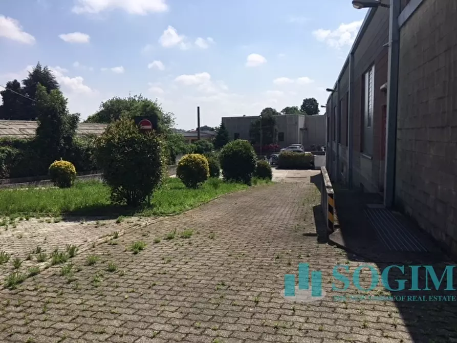 Immagine 39 di Capannone industriale in vendita  in Via Torino 30 a Cantù