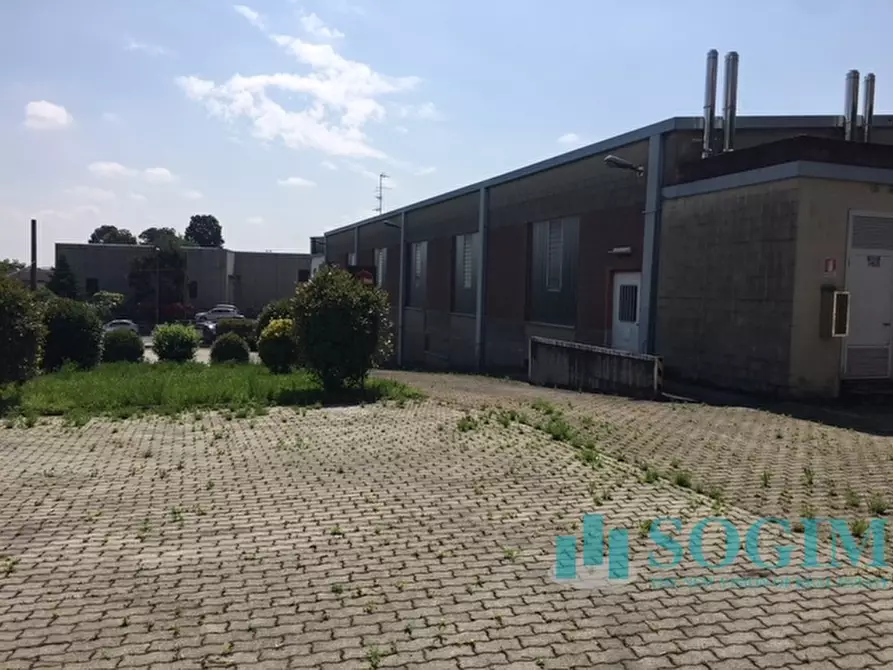 Immagine 41 di Capannone industriale in vendita  in Via Torino 30 a Cantù