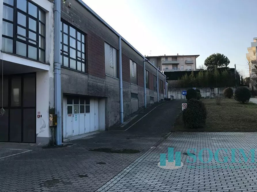 Immagine 44 di Capannone industriale in vendita  in Via Torino 30 a Cantù