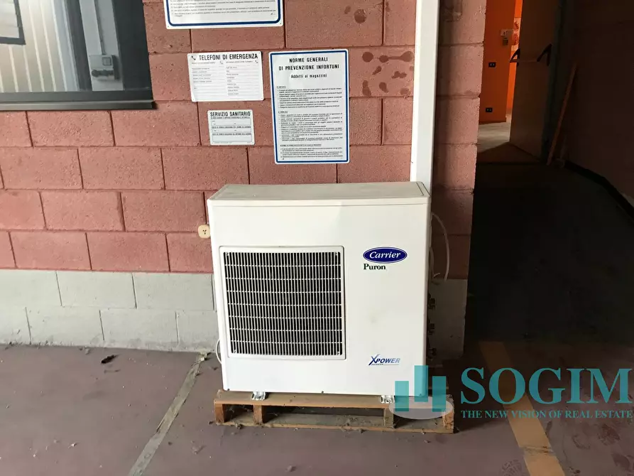 Immagine 57 di Capannone industriale in vendita  in Via Torino 30 a Cantù