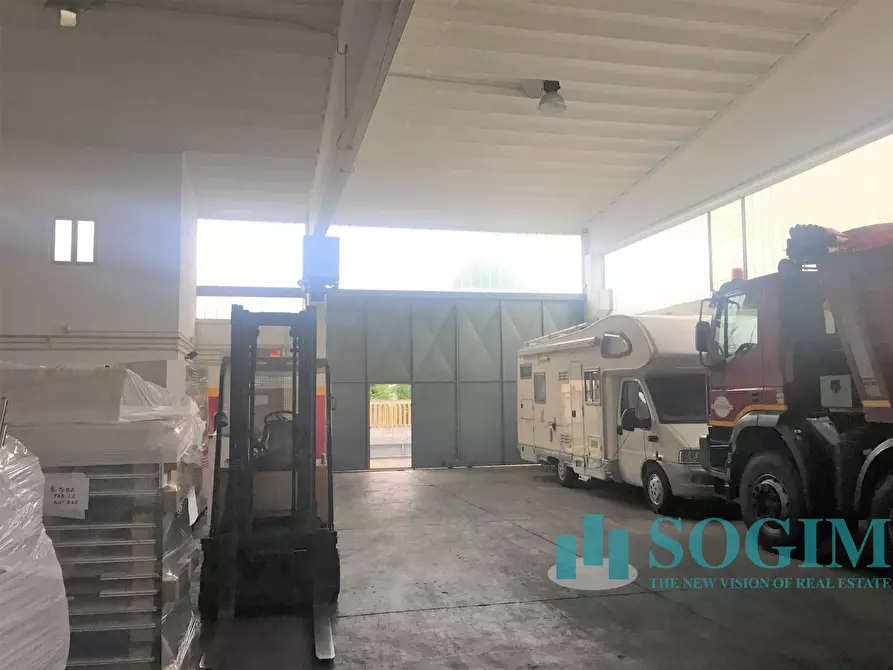 Immagine 4 di Capannone industriale in vendita  in via mameli a Zibido San Giacomo