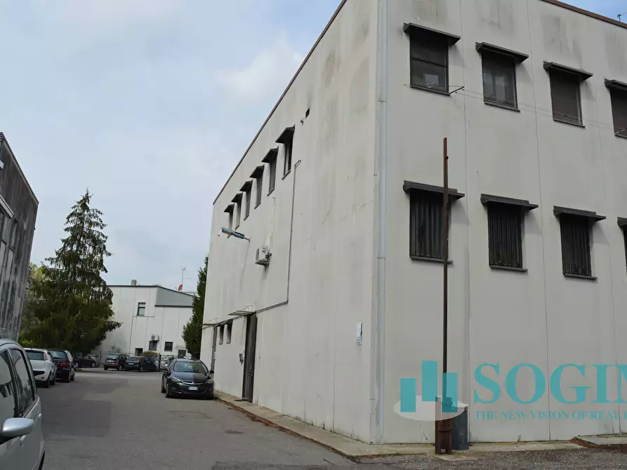 Immagine 13 di Capannone industriale in vendita  in Via Torino 53/55 a Olgiate Comasco
