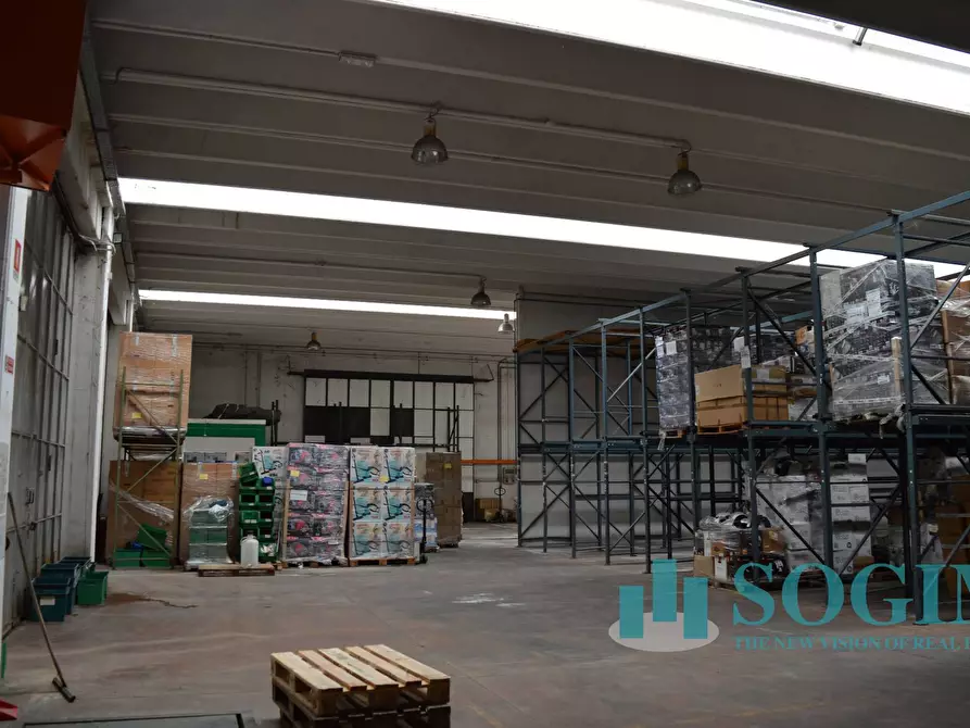 Immagine 14 di Capannone industriale in vendita  in Via Torino 53/55 a Olgiate Comasco