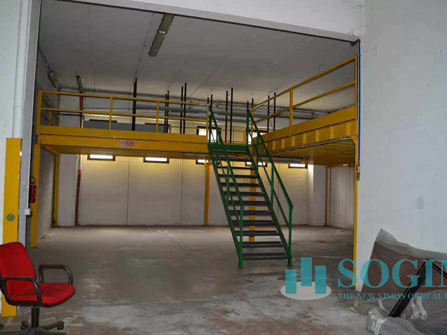 Immagine 22 di Capannone industriale in vendita  in Via Torino 53/55 a Olgiate Comasco