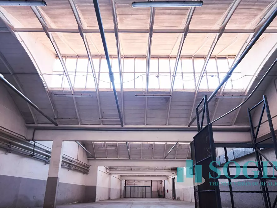 Immagine 6 di Capannone industriale in vendita  in Via Della Stampa a Novate Milanese