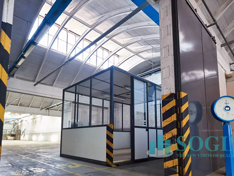 Immagine 11 di Capannone industriale in vendita  in Via Della Stampa a Novate Milanese