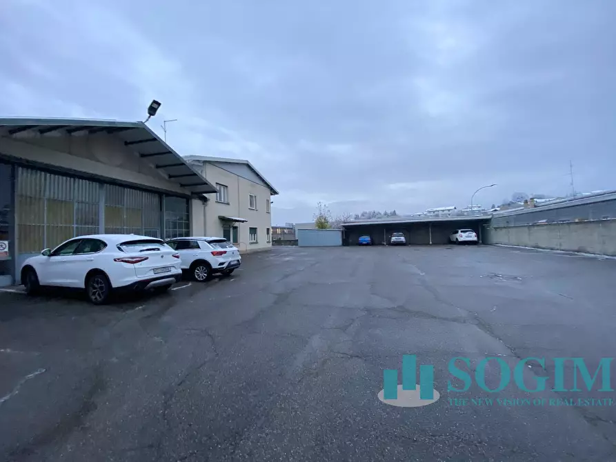 Immagine 11 di Capannone industriale in vendita  in Via Anglieri a Cantù