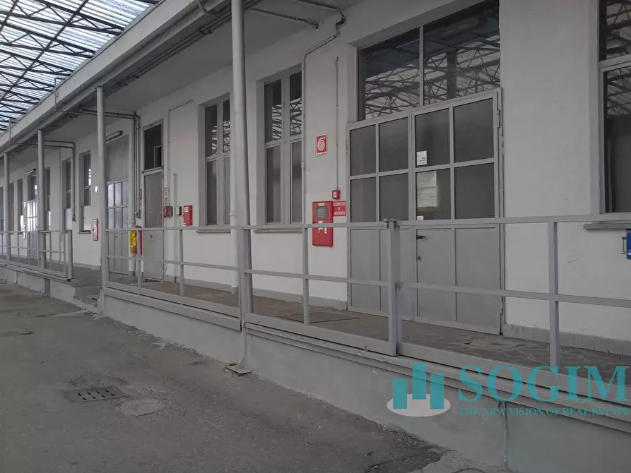 Immagine 10 di Magazzino in affitto  a Settimo Milanese