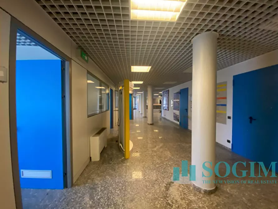 Immagine 23 di Ufficio in affitto  in Via Como 214 a Cantù