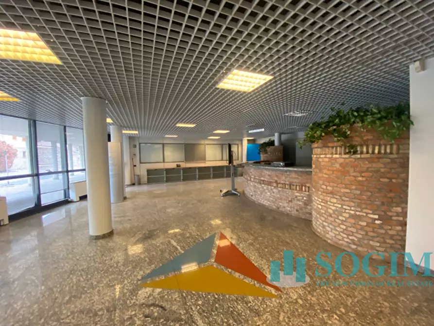 Immagine 2 di Ufficio in affitto  in Via Como 214 a Cantù