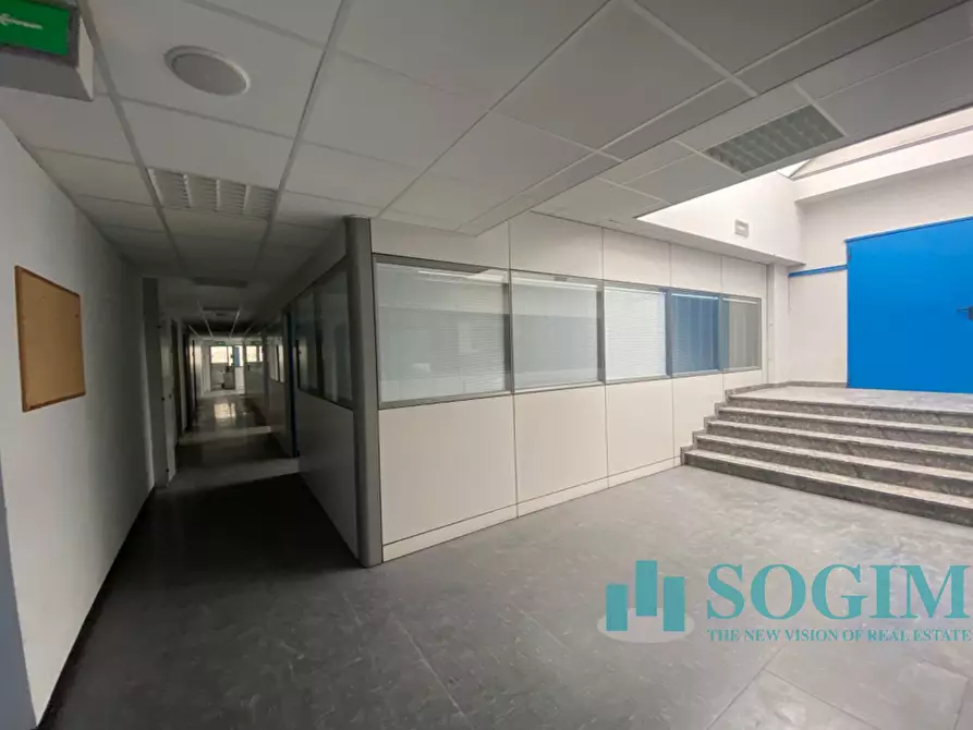 Immagine 32 di Ufficio in affitto  in Via Como 214 a Cantù