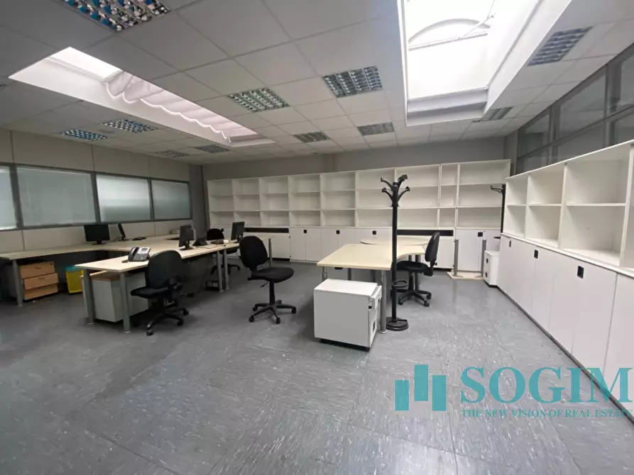 Immagine 34 di Ufficio in affitto  in Via Como 214 a Cantù