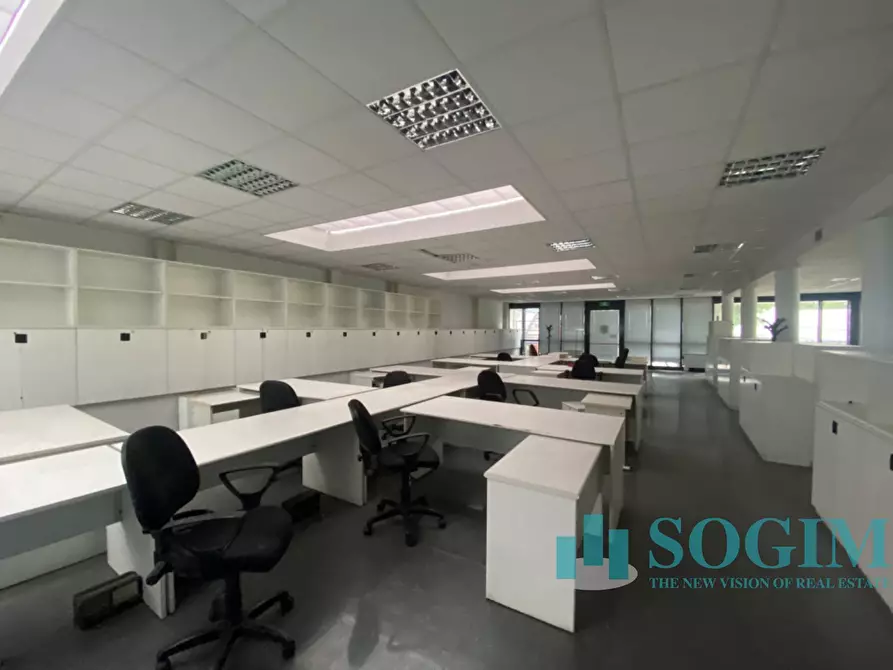 Immagine 36 di Ufficio in affitto  in Via Como 214 a Cantù