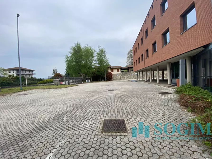 Immagine 42 di Ufficio in affitto  in Via Como 214 a Cantù