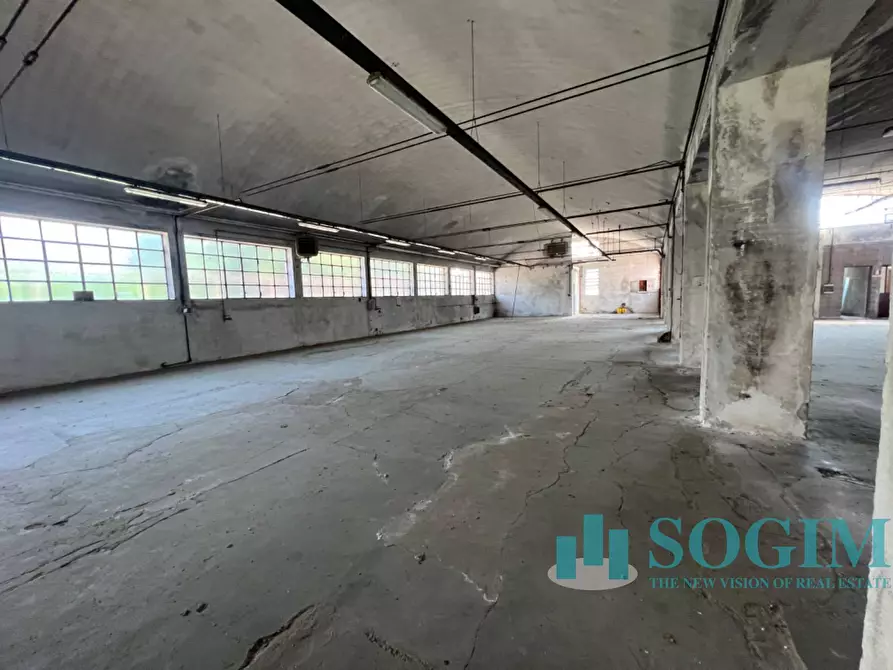 Immagine 25 di Capannone industriale in vendita  in Via Virgilio 24 a Cantù