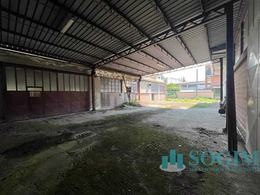 Immagine 32 di Capannone industriale in vendita  in Via Virgilio 24 a Cantù