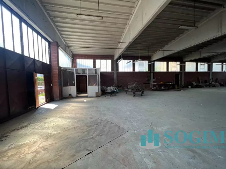 Immagine 34 di Capannone industriale in vendita  in Via Virgilio 24 a Cantù