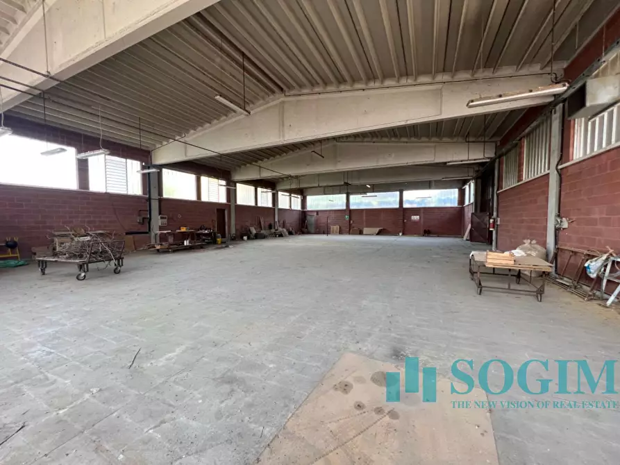 Immagine 35 di Capannone industriale in vendita  in Via Virgilio 24 a Cantù