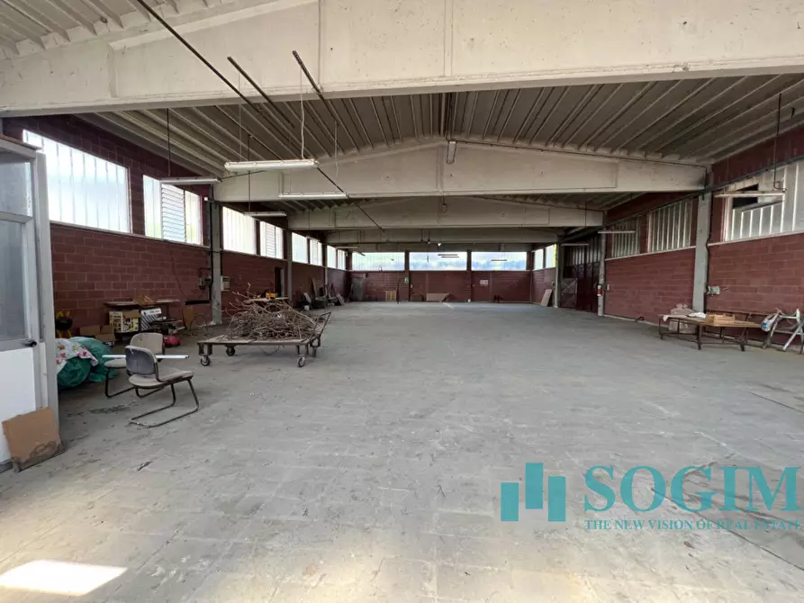 Immagine 37 di Capannone industriale in vendita  in Via Virgilio 24 a Cantù