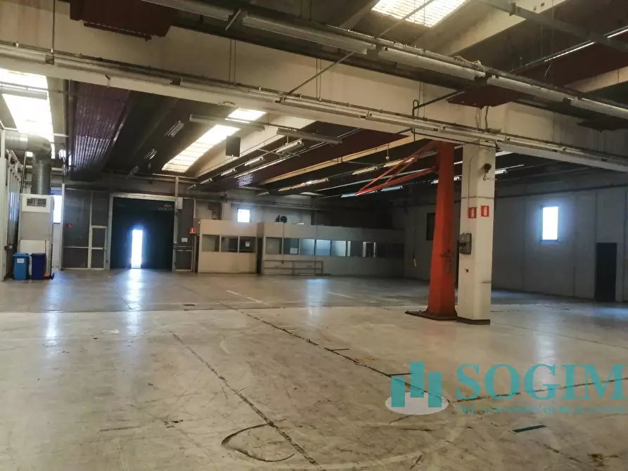 Immagine 7 di Capannone industriale in vendita  in Via Oriana Fallaci a Arcore