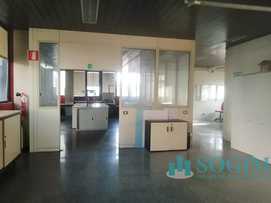 Immagine 9 di Capannone industriale in vendita  in Via Oriana Fallaci a Arcore