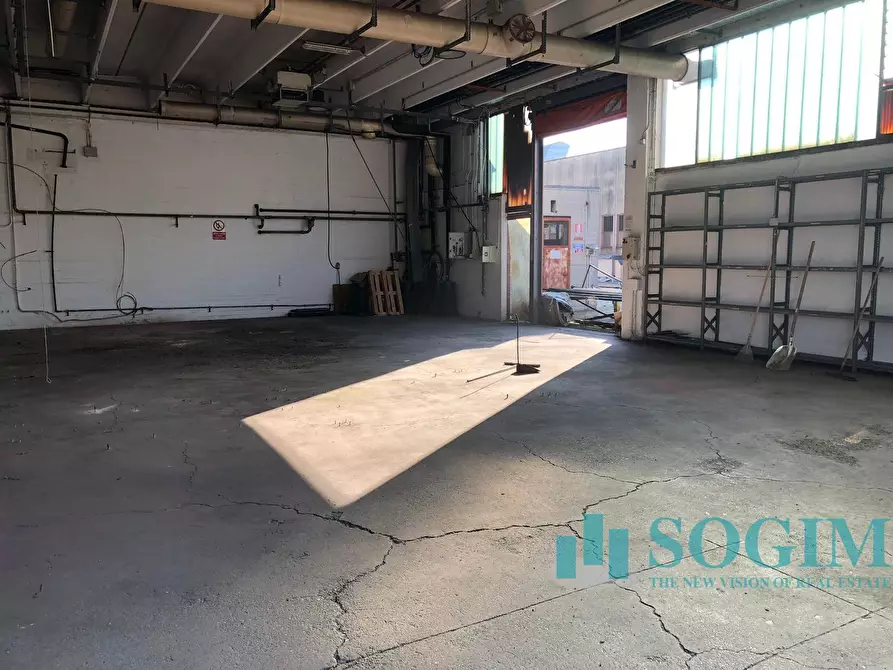 Immagine 4 di Magazzino in vendita  in VIA PO' 5 a Opera