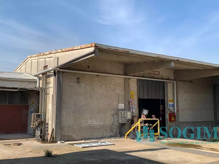 Immagine 11 di Magazzino in vendita  in VIA PO' 5 a Opera