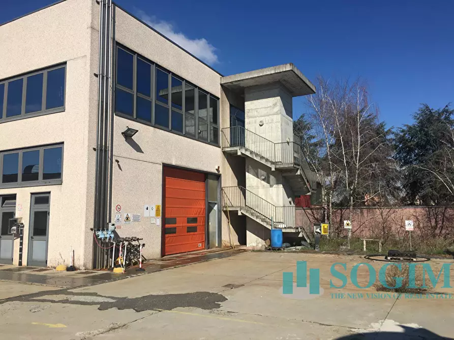 Immagine 2 di Magazzino in vendita  in VIA PO' 5 a Opera