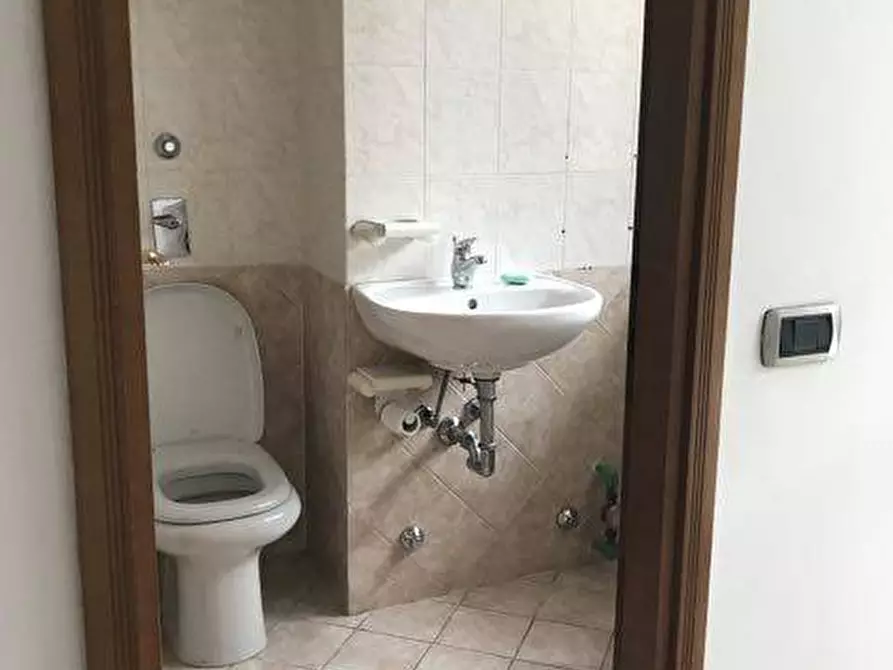 Immagine 21 di Ufficio in vendita  in Via Milano a Cantù