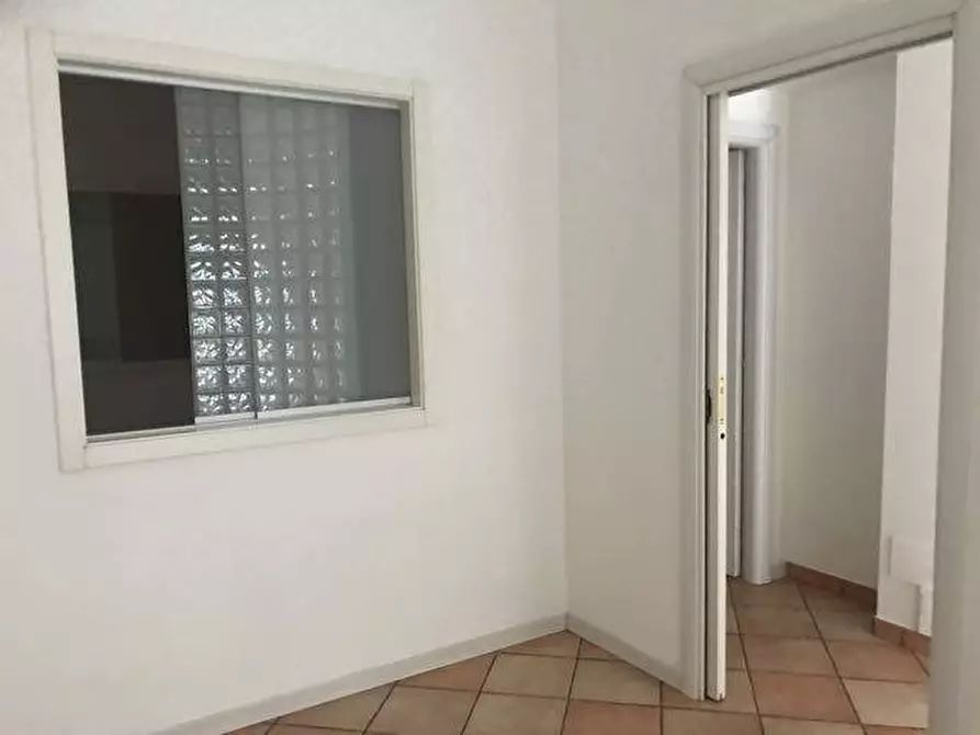 Immagine 5 di Ufficio in vendita  in Via Milano a Cantù