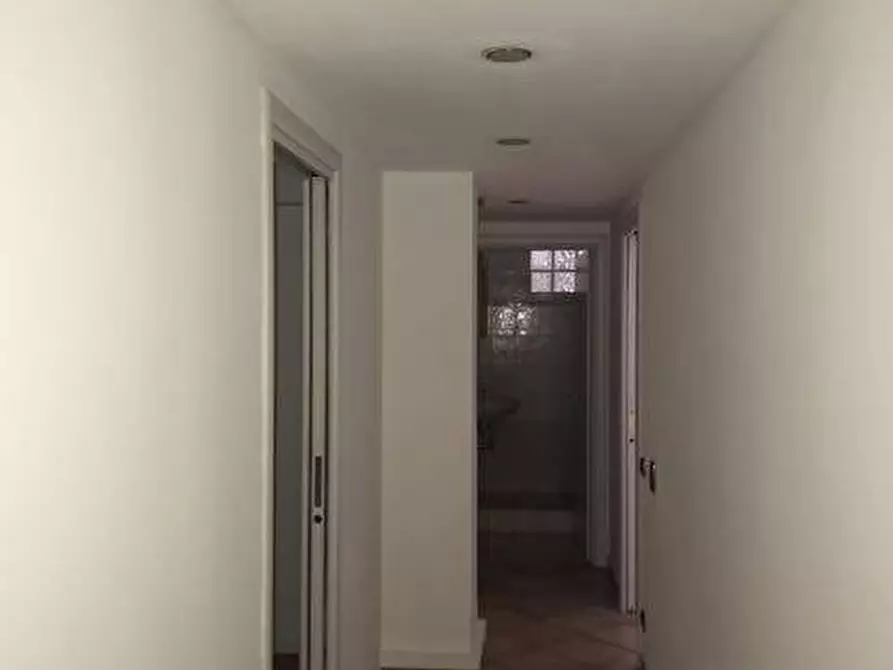 Immagine 9 di Ufficio in vendita  in Via Milano a Cantù