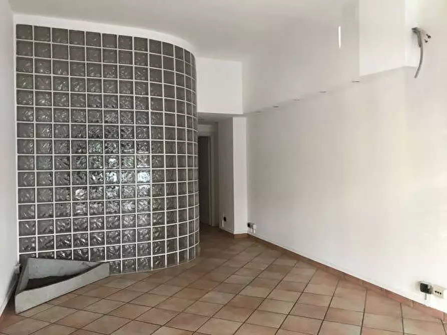 Immagine 3 di Ufficio in vendita  in Via Milano a Cantù