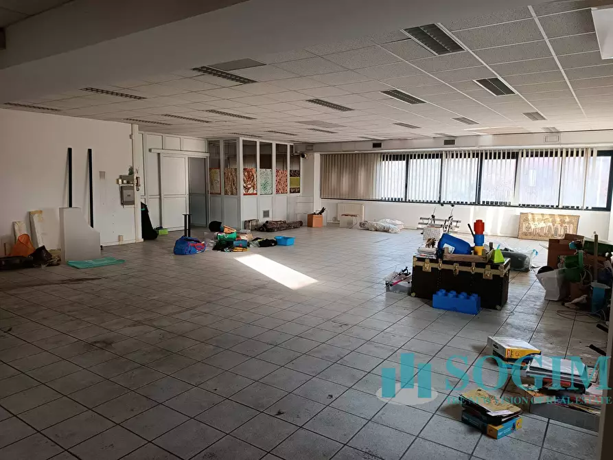 Immagine 8 di Locale commerciale in vendita  in Villa Guardia a Villa Guardia