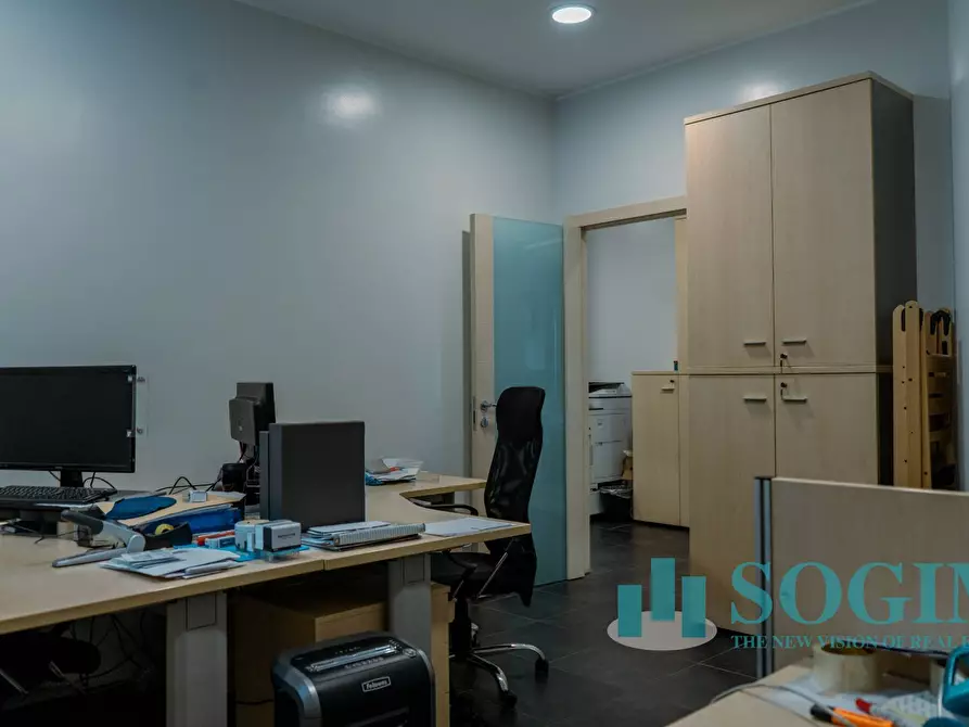 Immagine 13 di Ufficio in vendita  in via aristotele 9 a Brugherio
