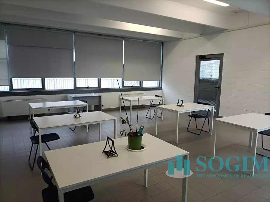 Immagine 8 di Capannone industriale in affitto  in Via del Valà 14 a Carate Brianza