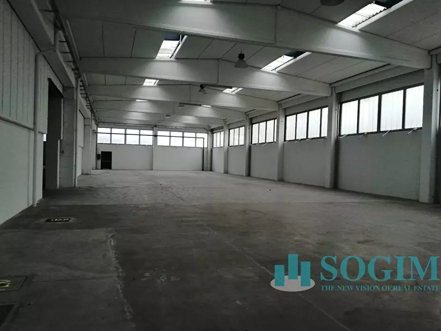 Immagine 4 di Capannone industriale in vendita  in Via Milani 5 a Arconate