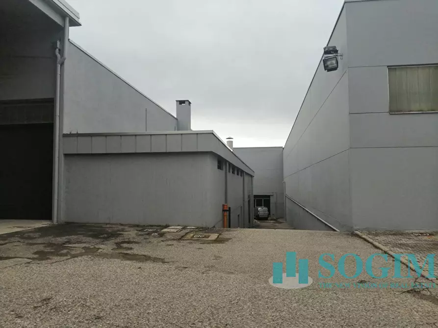 Immagine 9 di Capannone industriale in vendita  in Via Milani 5 a Arconate