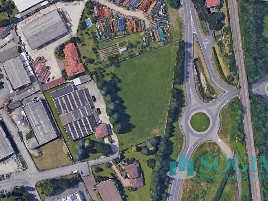 Immagine 3 di Locale commerciale in vendita  in via mazzini a Solbiate Arno