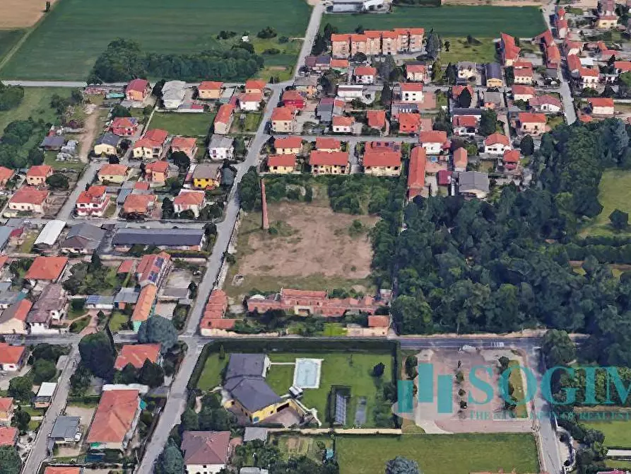 Immagine 3 di Locale commerciale in vendita  in via arno snc a Lonate Pozzolo