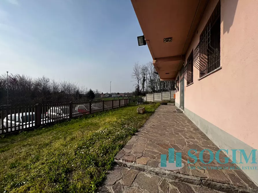 Immagine 22 di Ufficio in affitto  in Via Canturino 22 a Vertemate Con Minoprio