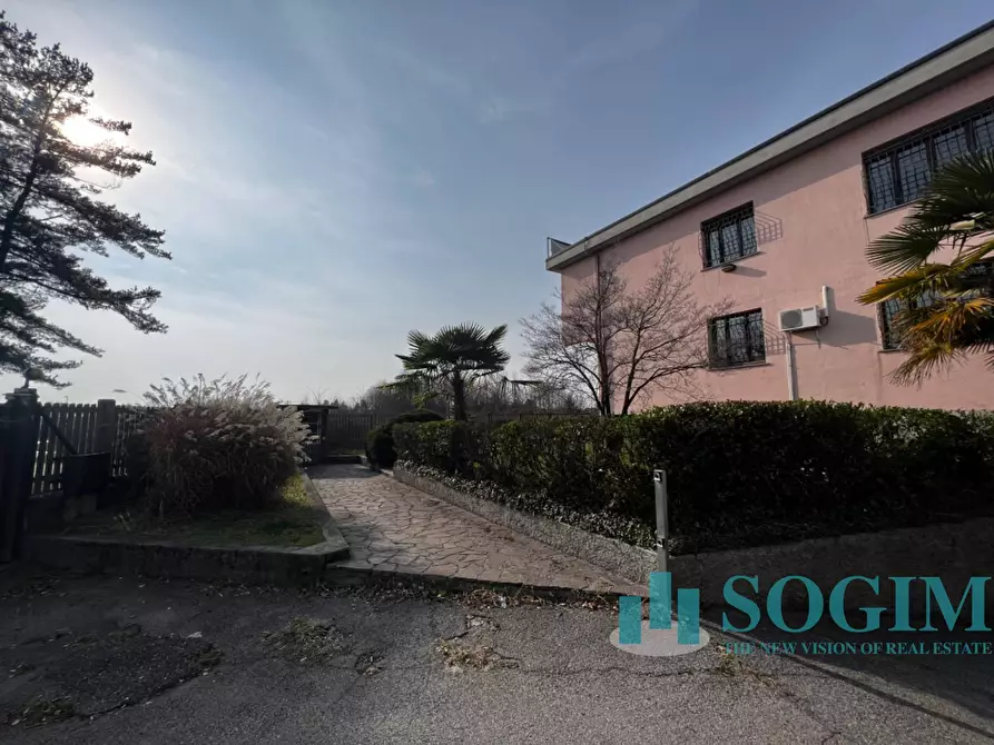 Immagine 20 di Ufficio in affitto  in Via Canturino 22 a Vertemate Con Minoprio