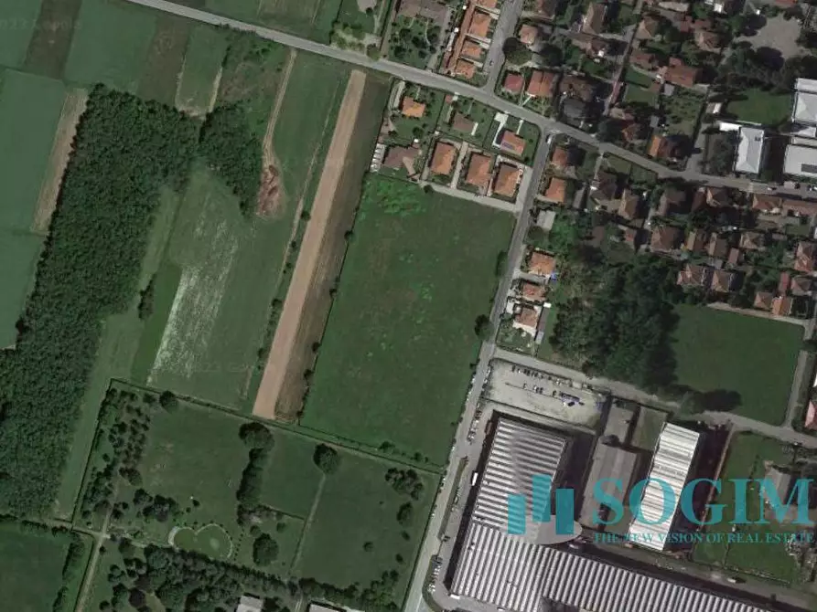 Immagine 5 di Locale commerciale in vendita  in Via ceresio a Lonate Pozzolo