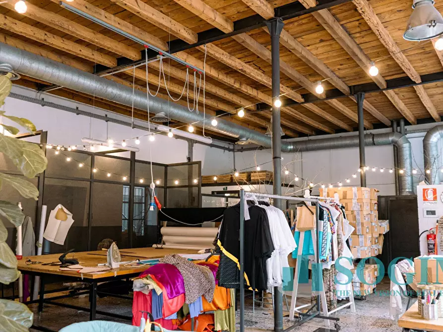 Immagine 5 di Capannone industriale in vendita  in via Molino ponte 1 a Verano Brianza