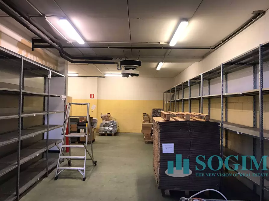 Immagine 10 di Capannone industriale in vendita  in via Brughetti 9/h a Bovisio-Masciago