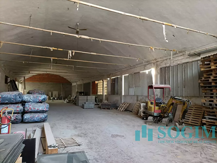 Immagine 3 di Capannone industriale in vendita  in via Carlo Bianchi 24 a Inverigo