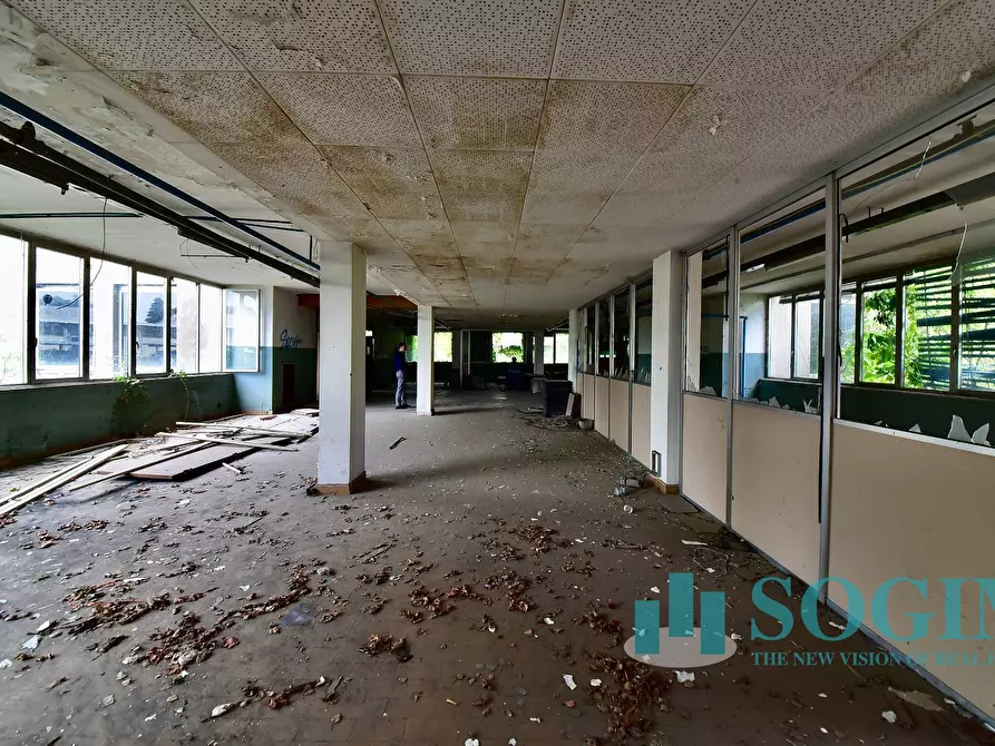 Immagine 10 di Palazzo in vendita  in Via Cesare Battisti 54 a Albiate